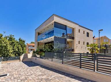 Cetvorosoban stan, Malinska-Dubašnica, Malinska, prodaja, 650000 €, 113 m2