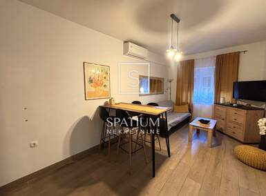 Trosoban stan, Kostrena, najam, 900 €, 50 m2