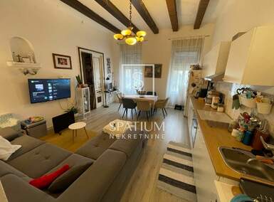 Trosoban stan, Rijeka, Centar, najam, 850 €, 85 m2