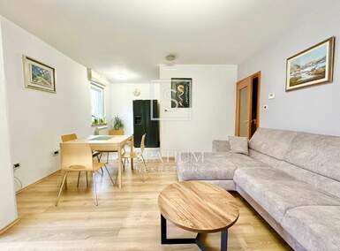 Trosoban stan, Rijeka, Srdoči, prodaja, 260000 €, 70 m2