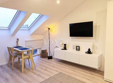 Dvosoban stan, Opatija, Opatija - Centar, najam, 950 €, 42 m2