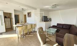 Dvosoban stan, Opatija, Volosko, najam, 700 €, 51 m2