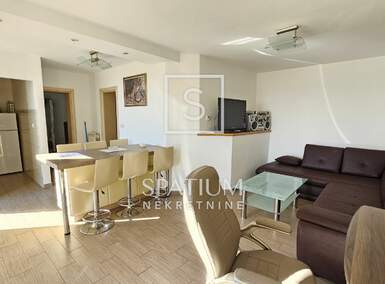 Dvosoban stan, Opatija, Volosko, najam, 700 €, 51 m2