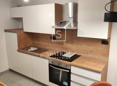 Trosoban stan, Rijeka, Donja Vežica, najam, 800 €, 60 m2