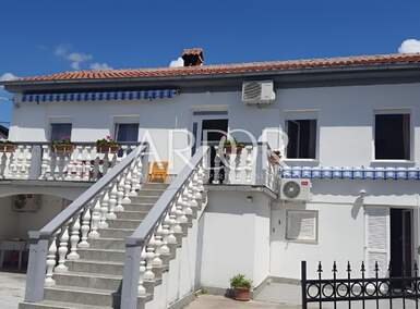 Kuca, Crikvenica, Jadranovo, prodaja, 467000 €, 185 m2