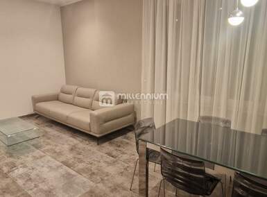 Cetvorosoban stan, Rijeka, Trsat, najam, 1700 €, 90 m2