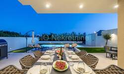 Kuca, Kaštela, Kaštel Stari, najam, 4500 €, 275 m2