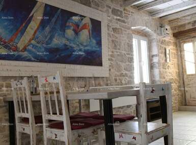 Kuca, Bale, prodaja, 320000 €, 81 m2