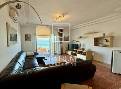 Cetvorosoban stan, Opatija, Volosko, najam, 1600 €, 124 m2