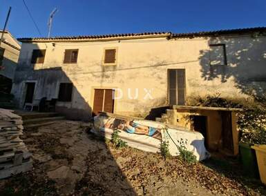 Kuca, Pazin, Trviž, prodaja, 177000 €, 250 m2