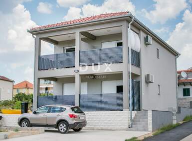 Dvosoban stan, Pakoštane, prodaja, 198000 €, 52 m2