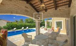 Kuca, Sveti Lovreč, prodaja, 690000 €, 236 m2