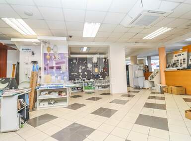 Poslovni prostor, Pula, prodaja, 760000 €, 407 m2