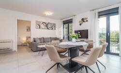 Kuca, Pula, prodaja, 668000 €, 200 m2