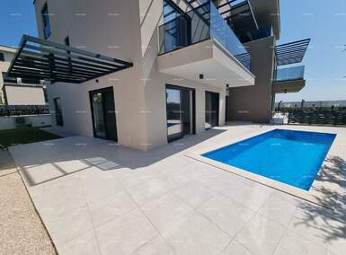 Trosoban stan, Poreč, Tar, prodaja, 538500 €, 169 m2