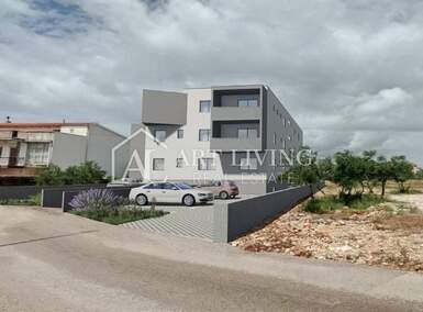 Trosoban stan, Vodice, prodaja, 290000 €, 71 m2