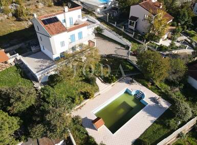 Kuca, Crikvenica, Jadranovo, prodaja, 899000 €, 400 m2