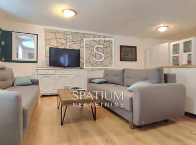 Kuca, Crikvenica, prodaja, 1050000 €, 360 m2