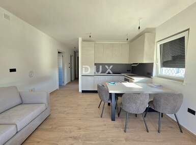 Trosoban stan, Pula, Valdebek, prodaja, 245000 €, 55 m2