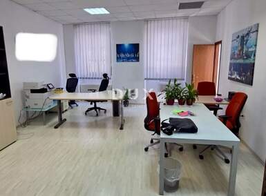 Poslovni prostor, Rijeka, Centar, najam, 850 €, 73 m2