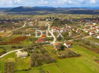 Zemljiste, Benkovac, Tinj, prodaja, 250000 €, 5396 m2