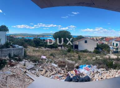 Trosoban stan, Šibenik, Brodarica, prodaja, 275000 €, 70 m2