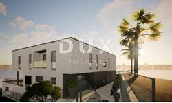 Kuca, Crikvenica, prodaja, 1350000 €, 380 m2