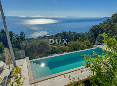 Trosoban stan, Opatija, Dobreć, prodaja, 450000 €, 60 m2