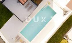 Kuca, Rovinj, prodaja, 600000 €, 230 m2