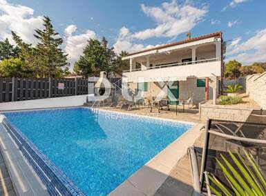 Kuca, Kolan, Mandre, prodaja, 990000 €, 163 m2