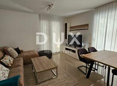 Trosoban stan, Pula, Stoja, prodaja, 423000 €, 94 m2