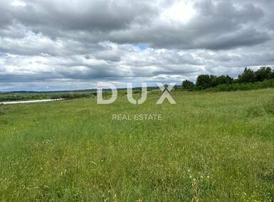 Zemljiste, Poreč, prodaja, 141000 €, 702 m2