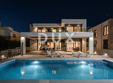 Kuca, Novalja, prodaja, 1450000 €, 310 m2