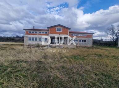 Kuca, Benkovac, Kožlovac, prodaja, 270000 €, 700 m2