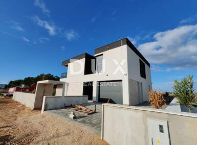 Kuca, Privlaka, prodaja, 840000 €, 179 m2