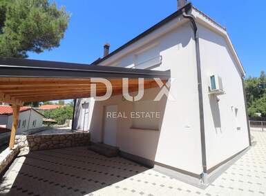 Cetvorosoban stan, Rab, Barbat na Rabu, prodaja, 401000 €, 92 m2