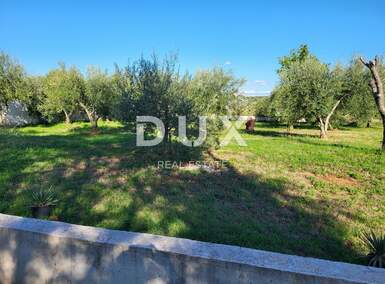 Zemljiste, Poreč, prodaja, 209000 €, 836 m2