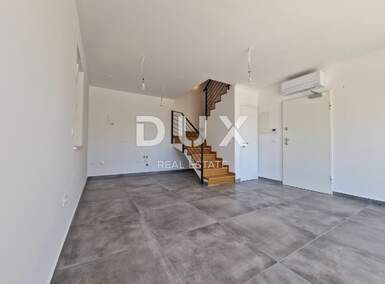 Trosoban stan, Mali Lošinj, Nerezine, prodaja, 325000 €, 75 m2