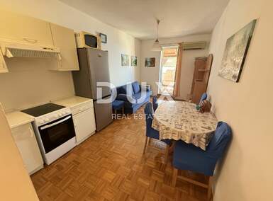 Trosoban stan, Crikvenica, Selce, prodaja, 240000 €, 62 m2