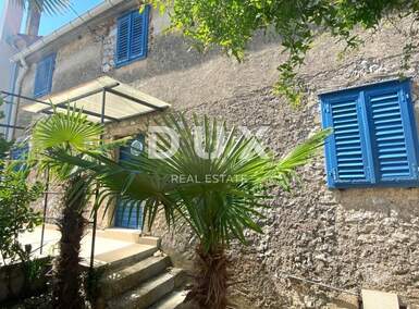 Kuca, Malinska-Dubašnica, Malinska, prodaja, 665000 €, 158 m2