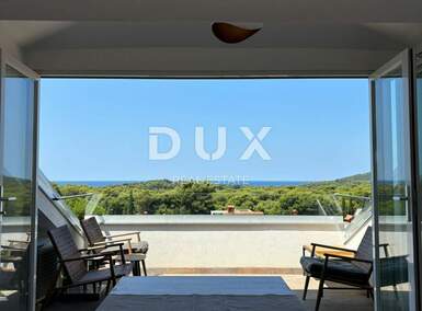 Cetvorosoban stan, Pula, Stoja, prodaja, 790000 €, 130 m2