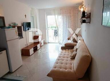 Dvosoban stan, Novalja, prodaja, 208000 €, 45 m2