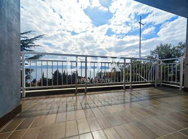 Trosoban stan, Novi Vinodolski, prodaja, 250000 €, 75 m2