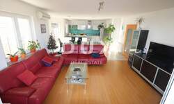 Trosoban stan, Lovran, prodaja, 375000 €, 114 m2