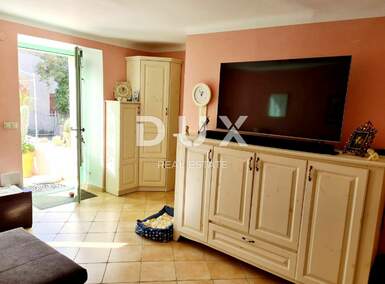 Kuca, Omišalj, prodaja, 330000 €, 165 m2