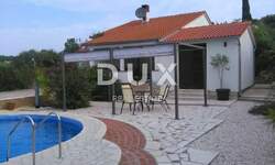 Kuca, Pula, Monteserpo - Komunal, prodaja, 446000 €, 138 m2