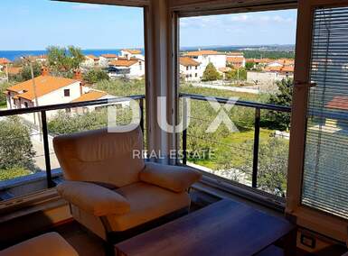 Trosoban stan, Pula, Štinjan, prodaja, 250000 €, 100 m2