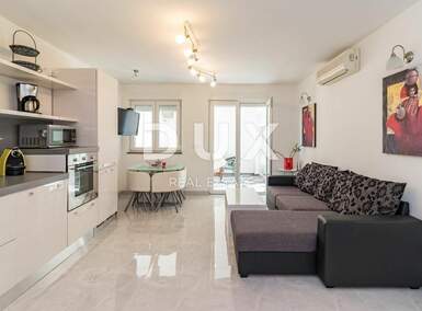 Cetvorosoban stan, Medulin, prodaja, 291000 €, 74 m2