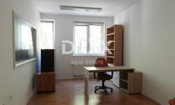 Poslovni prostor, Rijeka, Mlaka, najam, 896 €, 64 m2