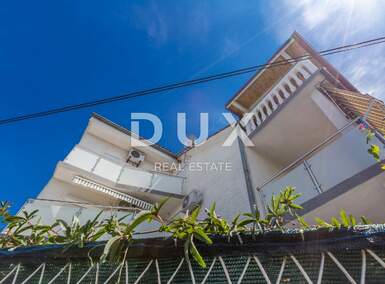 Kuca, Malinska-Dubašnica, Malinska, prodaja, 520000 €, 220 m2